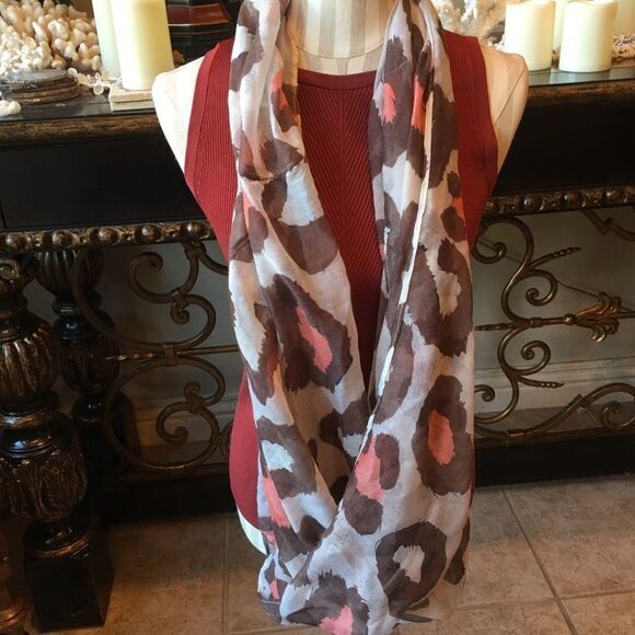 CIRCLE SCARF Perfect for Fall & Winter - Picture 3 of 8